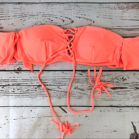 ❗️LAST ONE❗️Off Shoulder Ruffle Floral Bikini SetA - Picture 5 of 5